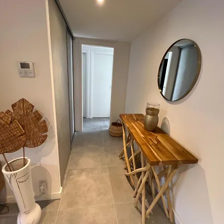 Apartment - 4 People - Parking - Swimming Pool